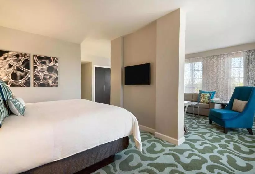 キングサイズベッドのデラックススイート, Wyndham Grand Jupiter At Harbourside Place