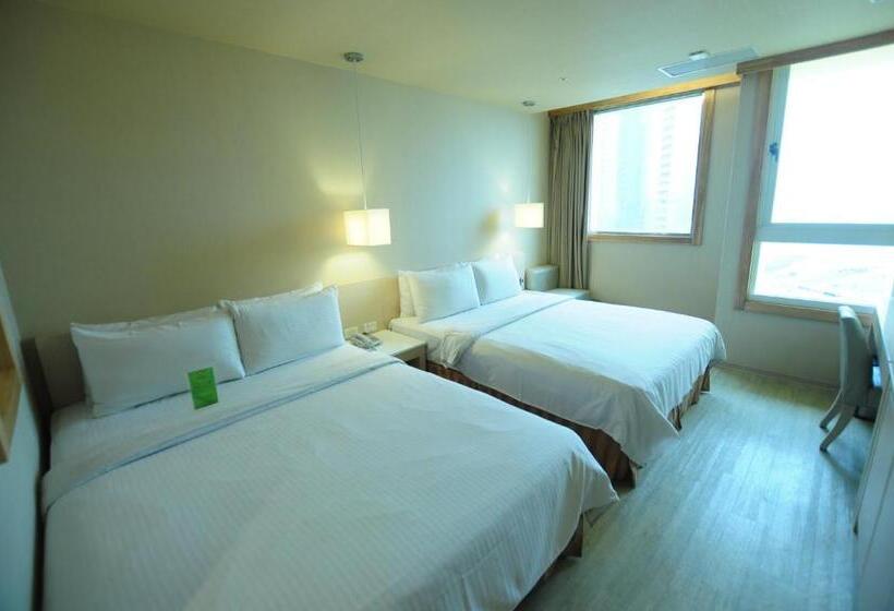 اتاق استاندارد چهار تخته, Kindness Hotel   Kaohsiung Guang Rong Pier
