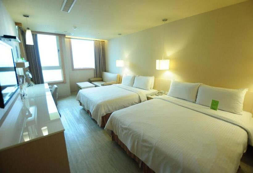 اتاق لوکس چهار تخته, Kindness Hotel   Kaohsiung Guang Rong Pier