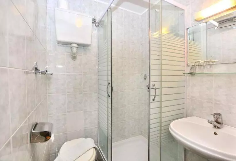 اتاق اکونومی یک تخته, Maestral Residence