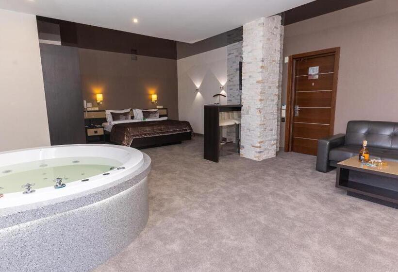 سوییت با چشمانداز دریا, Nemo Hotel Resort & Spa