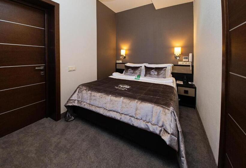 سوییت خانوادگی, Nemo Hotel Resort & Spa