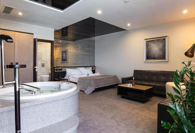 سوییت با چشمانداز دریا, Nemo Hotel Resort & Spa