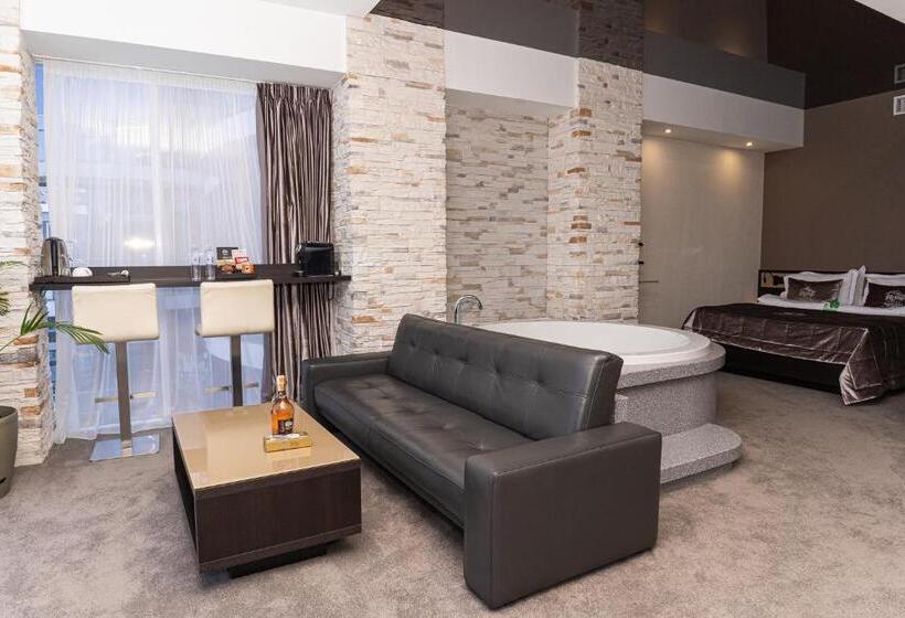 سوییت با چشمانداز دریا, Nemo Hotel Resort & Spa