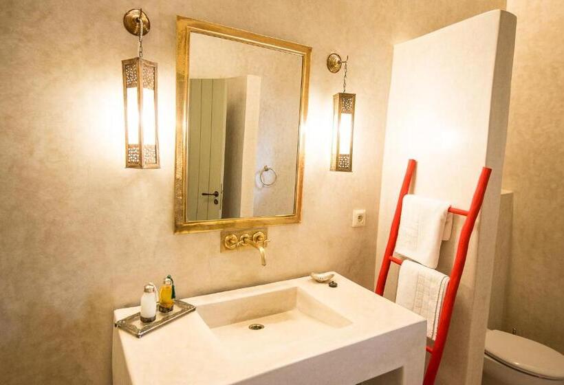 اتاق سوپریور, Riad Alia