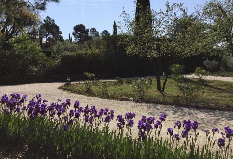 2 Bedroom Suite Pool View, Le Clos Des Cigales