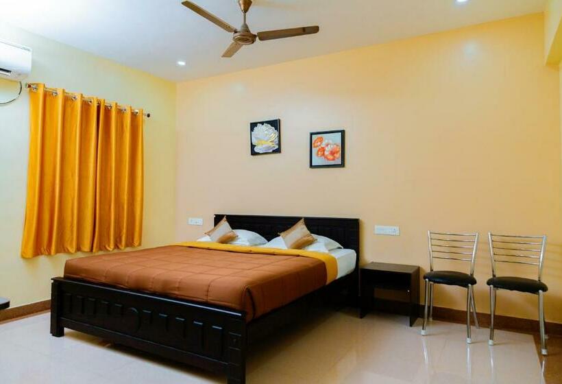 Семейный Номер Вид на Сад, Laughing Waters Fine Stay