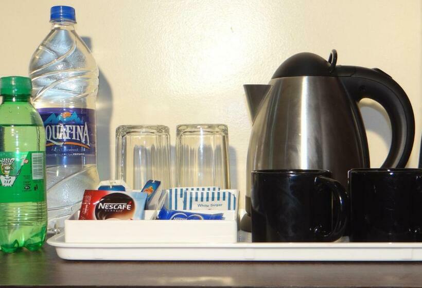 Семейный Номер Вид на Сад, Laughing Waters Fine Stay