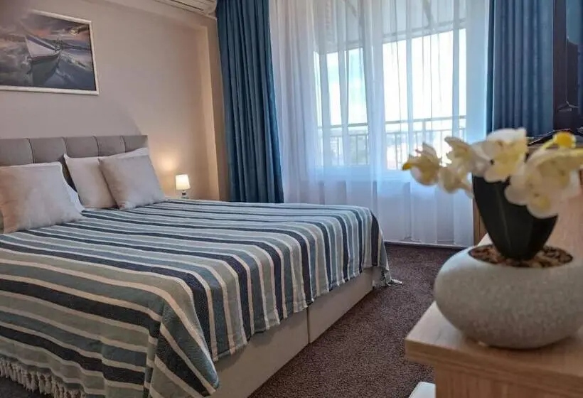バルコニー付きデラックスルーム, Guest House Marina
