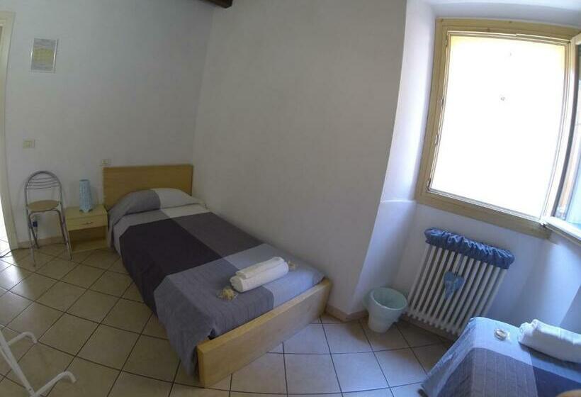 스탠다드 싱글 룸 공동욕실, R&b Ostello Degli Dei