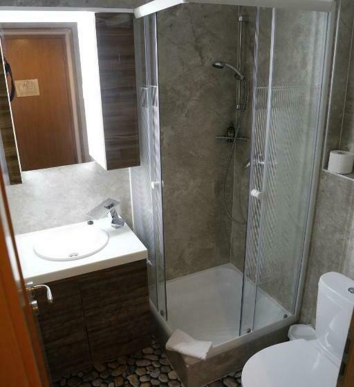 1 Bedroom Apartment Lake View, H2o