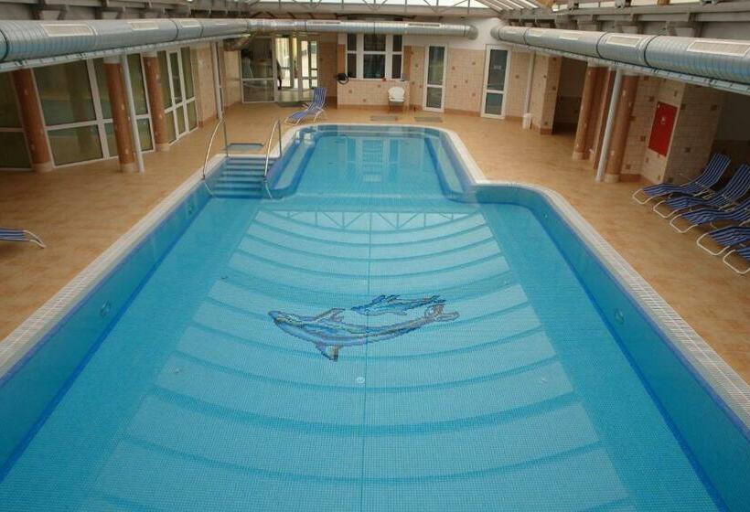 1 Bedroom Apartment Lake View, H2o