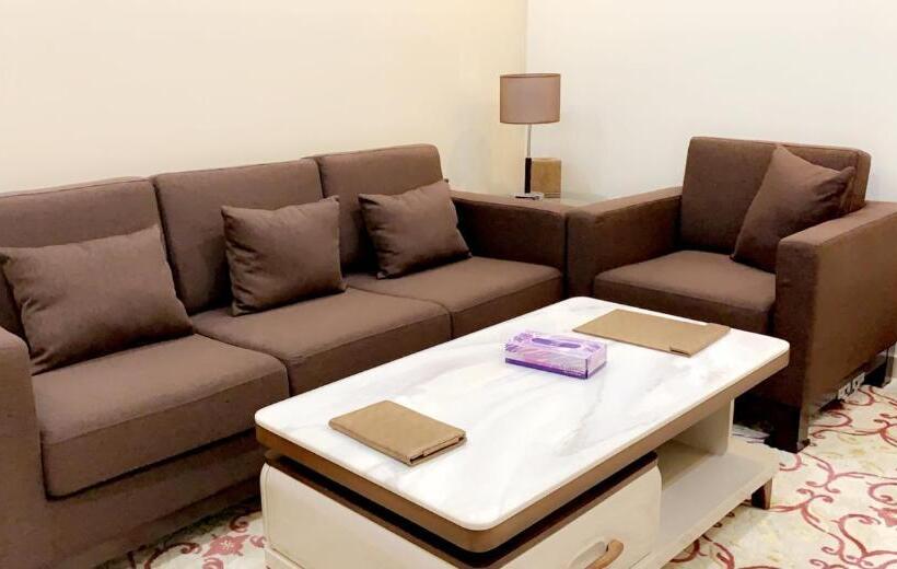 豪华工作室, برج الأعمال