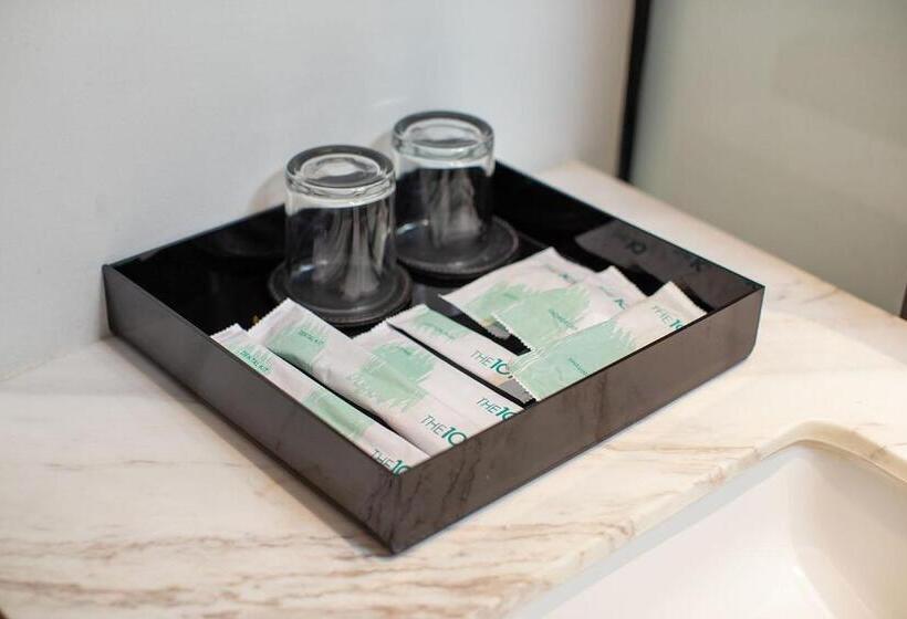 Номер Deluxe Вид на Город, The 1o1 Jakarta Airport Cbc