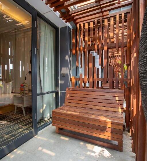 Номер Стандарт с Террасой, The 1o1 Jakarta Airport Cbc