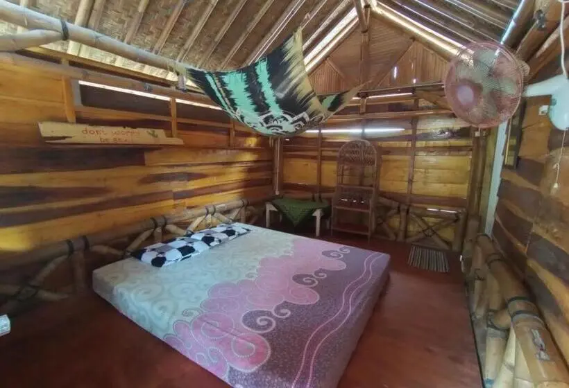 エコノミールーム, Harry S Ocean House Watukarung Homestay