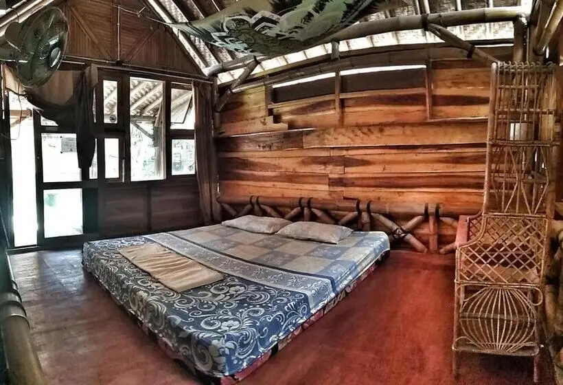 エコノミールーム, Harry S Ocean House Watukarung Homestay