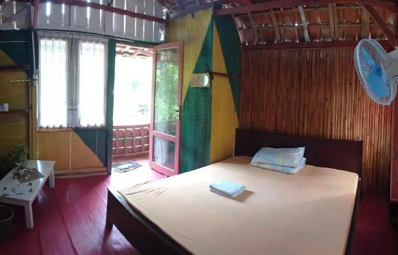 バスルーム共有のシングルスタンダード, Harry S Ocean House Watukarung Homestay