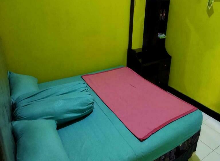 Quarto Estandar, Homestay Punokawan Borobudur