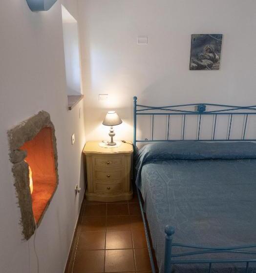 اتاق استاندارد با چشمانداز باغ, Il Cantico Delle Cicale