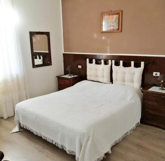 اتاق استاندارد, Il Cantico Delle Cicale