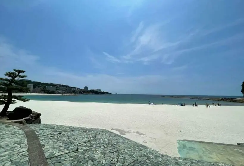 スタンダードスタジオ, Iso Tokei   Vacation Stay 61860v