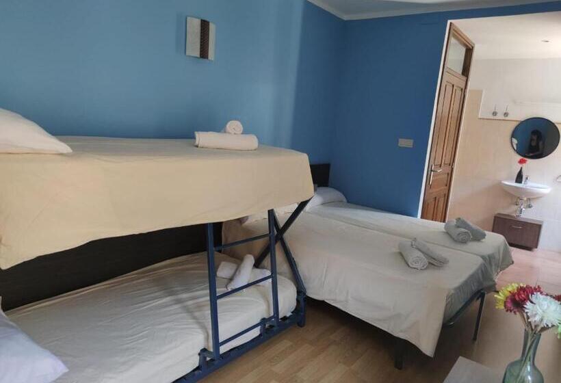 اتاق استاندارد چهار تخته, Albergue Rural L Almada De Yebra