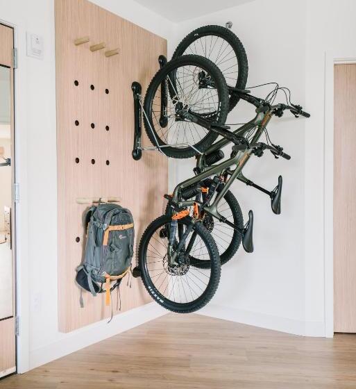 带大床的套房, Gravity Haus Moab