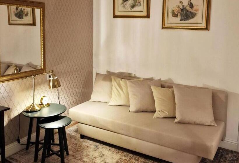 Полулюкс, Casa Dei Liuti Luxury Guesthouse