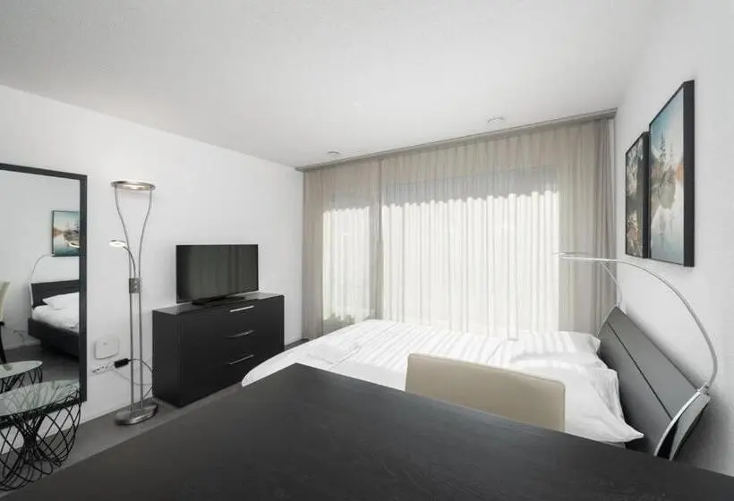 استودیوی لوکس, Studio Paola Interlaken