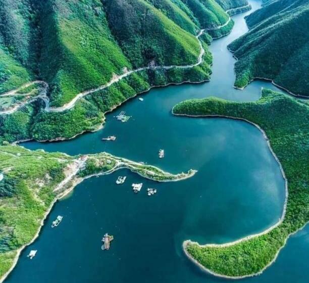 デラックスルーム, къща томови,стаи за гости