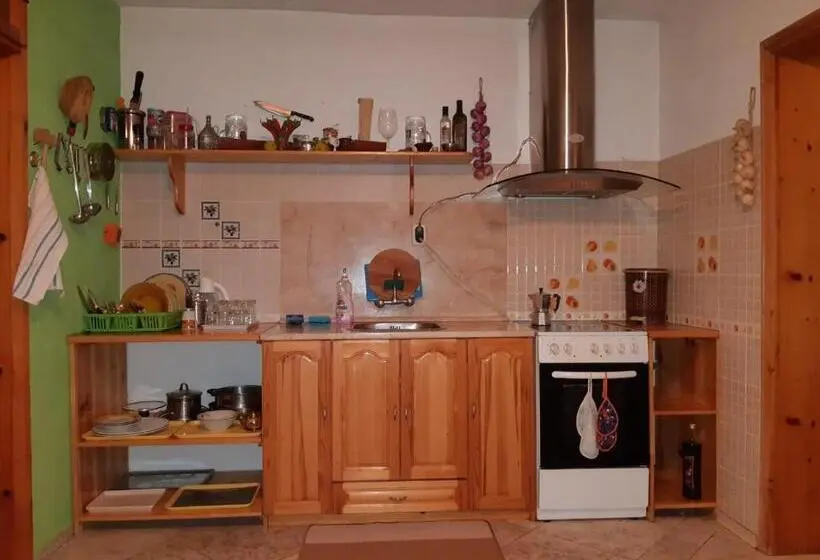 Perhestudio, къща томови,стаи за гости