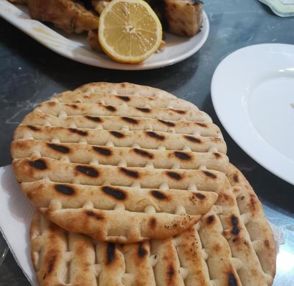 ファミリーステューディオ, къща томови,стаи за гости