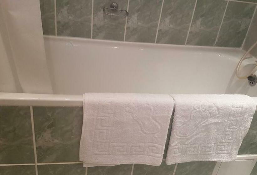 דירת חדר נוף לים, Apartment Golden Sands, Sea View, Beach Front, Private Property
