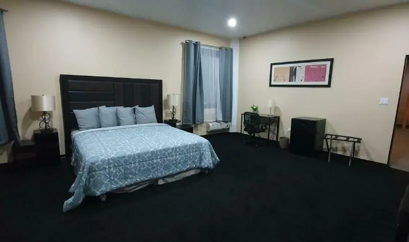 سوییت, Costero Inn