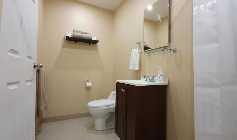 اتاق استاندارد, Costero Inn