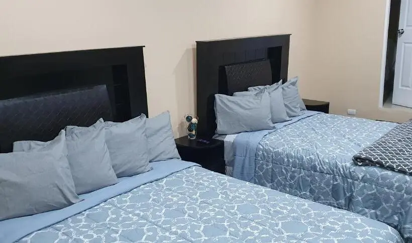 اتاق استاندارد, Costero Inn