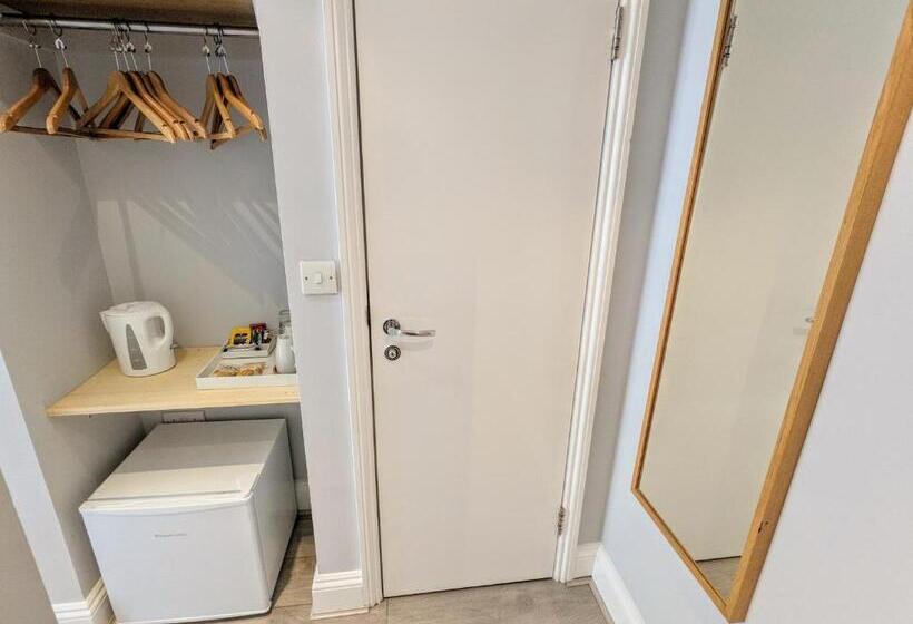 스탠다드 발코니 룸 바다 전망, Saltwater Guest House