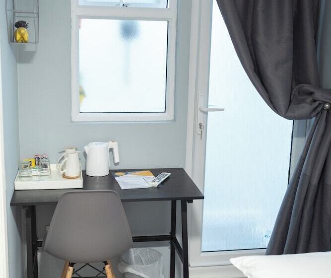 기본룸, Saltwater Guest House