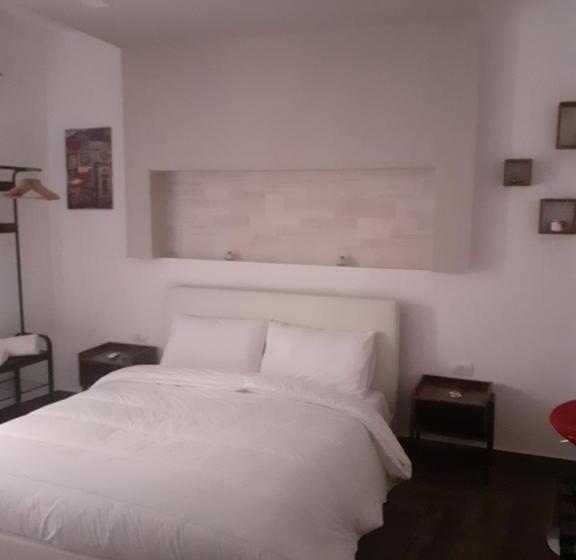 חדר דלוקס עם מרפסת נוף לים, Maison Marguerite