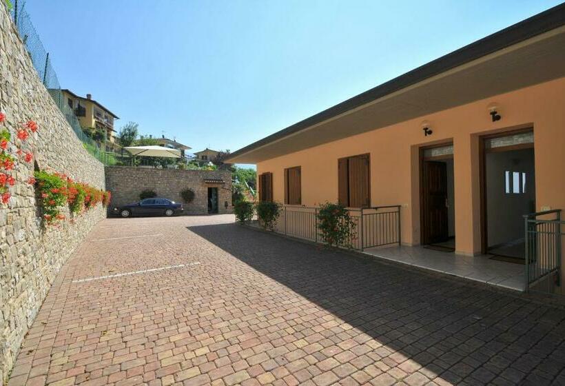 Апартаменты 1 Спальня, Residence Mirabel