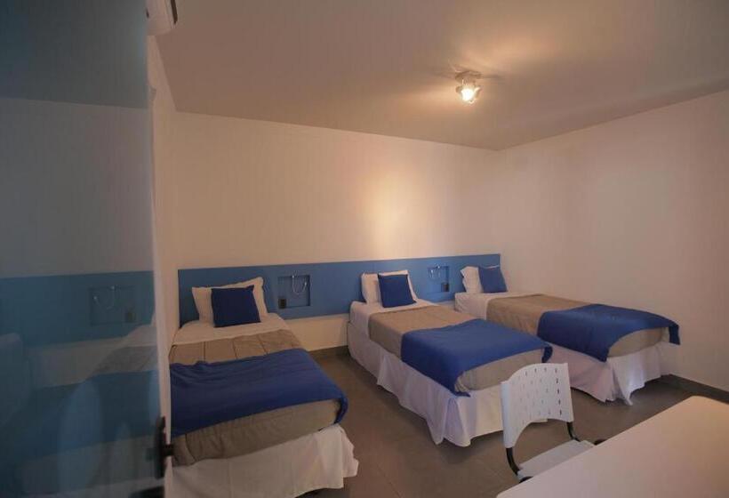 غرفة قياسية ثلاثية, Concept Design Hostel & Suites