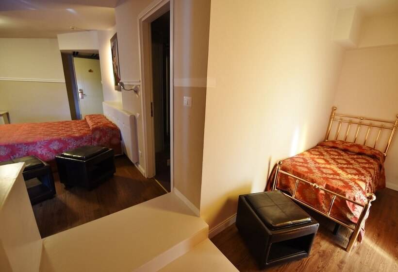 اتاق استاندارد چهار تخته, Al Castello