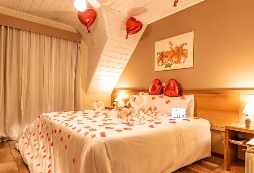 스탠다드 트리플 룸, Pousada Parque Das Flores