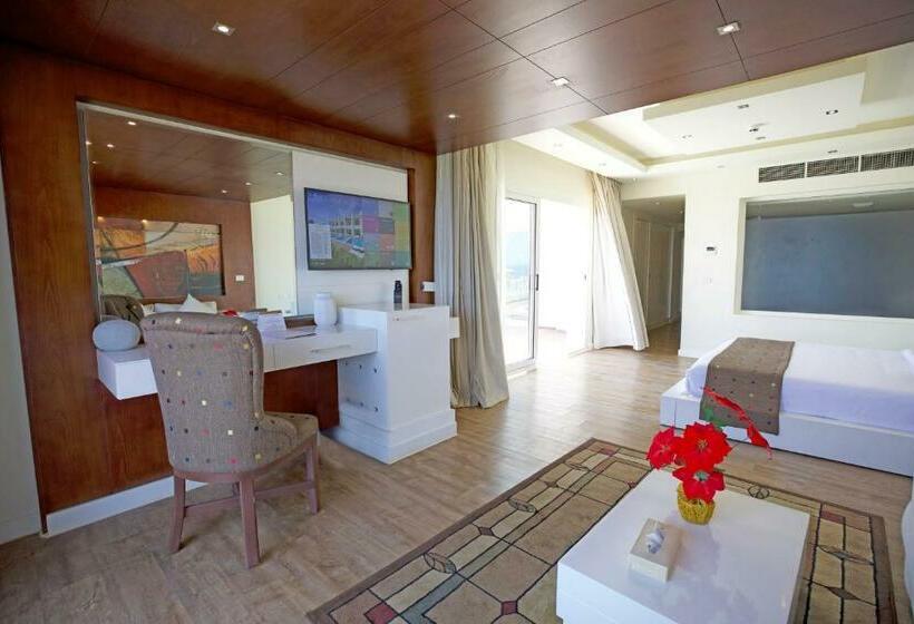 سوییت اجرایی, Sunrise Montemare Resort Grand Select