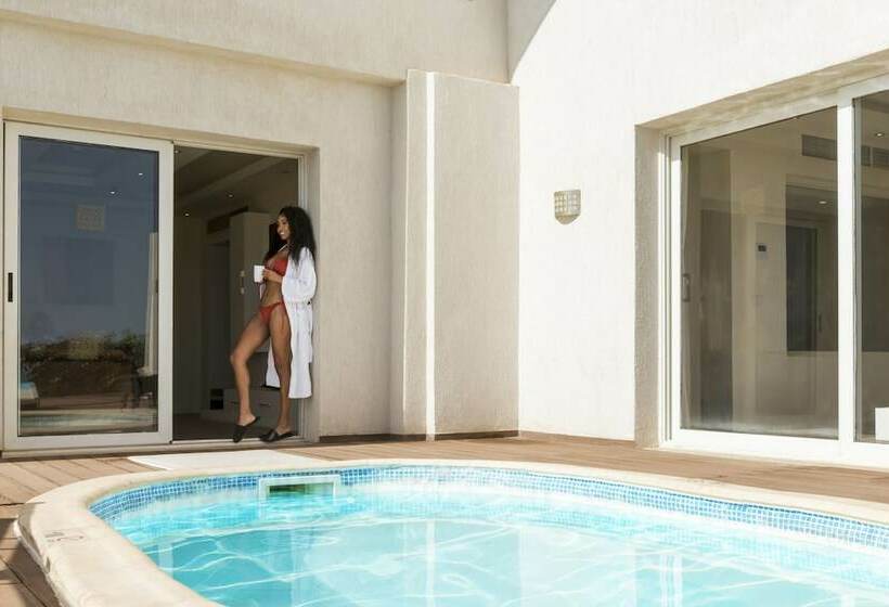 سوییت اجرایی, Sunrise Montemare Resort Grand Select