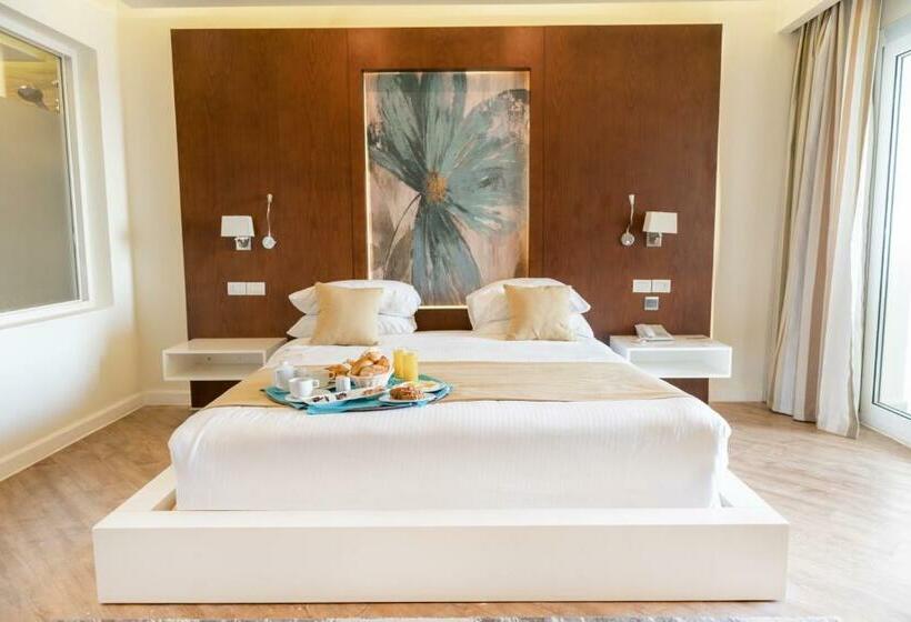 سوییت خانوادگی, Sunrise Montemare Resort Grand Select