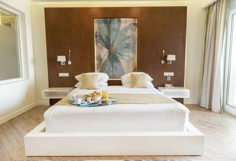 سوییت خانوادگی, Sunrise Montemare Resort Grand Select