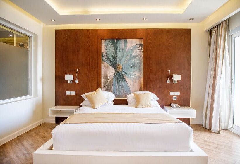 سوییت خانوادگی, Sunrise Montemare Resort Grand Select