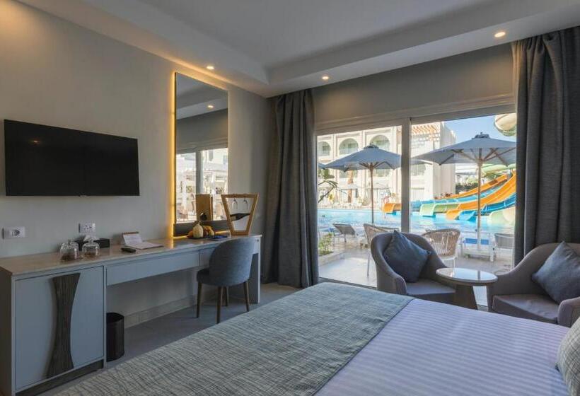 سوییت خانوادگی, Sunrise Montemare Resort Grand Select